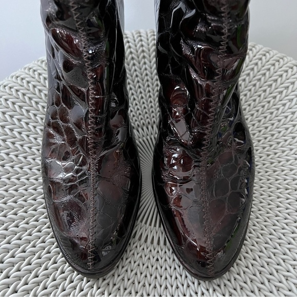 Stuart Weitzman Croc Embossed Patent Leather Boots Size 9.5 - Picture 3 of 10